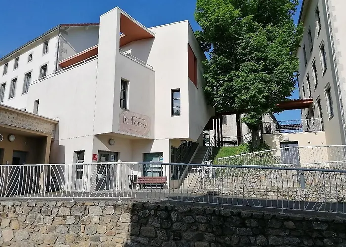 L'eden Du Forez Hotel 3*