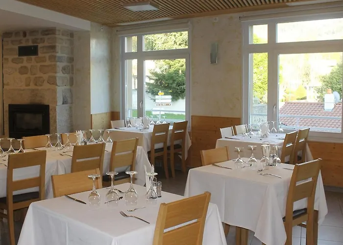 L'eden Du Forez Hotel